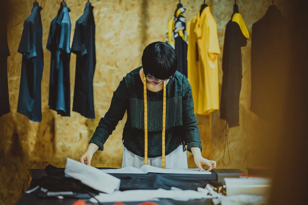 Garment Sampling: A Complete Guide